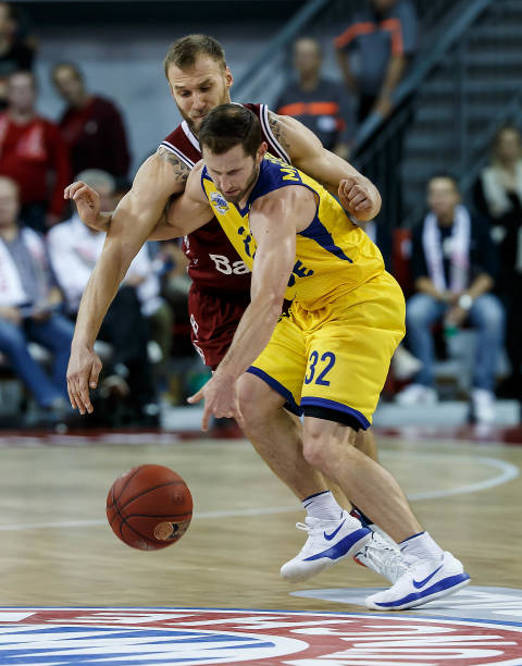 球员不仅在 球员不仅在